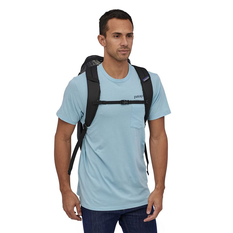 https---s3.amazonaws.com-ecom-imagenes.forus-digital.xyz.peru-PATAGONIA-49297_N11_5.jpg