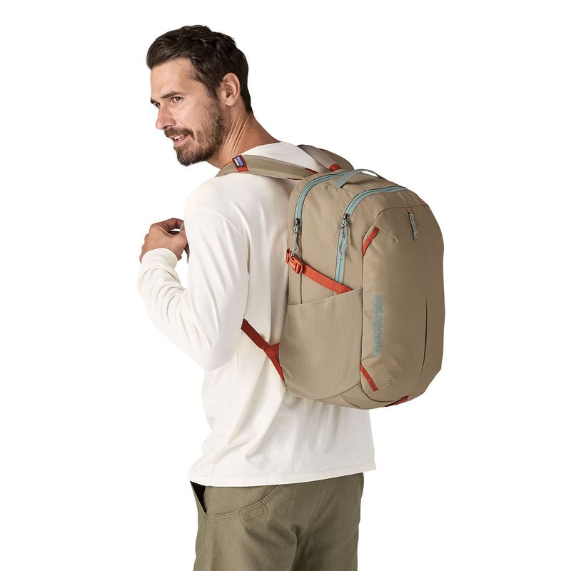 Mochila-Refugio-Day-Pack-26L-Gris-Patagonia