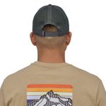 Gorro-P-6-Logo-Lopro-Trucker-Gris-Patagonia