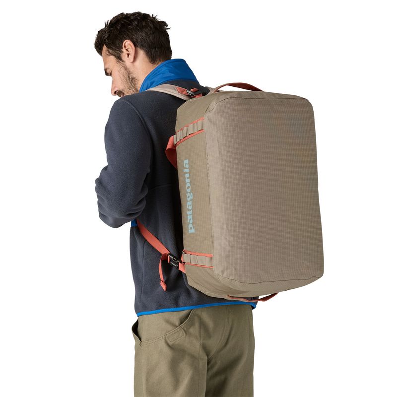Maletin-Black-Hole-Duffel-40L-Gris-Patagonia