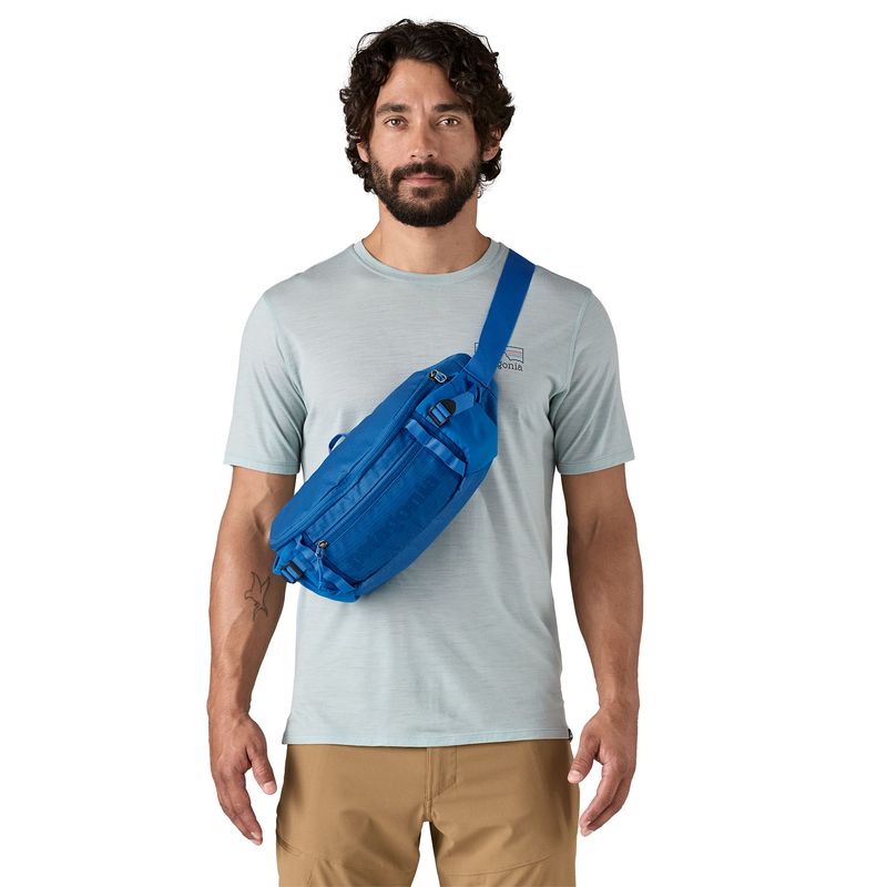 Canguro-Black-Hole-Waist-Pack-5L-Azul-Patagonia